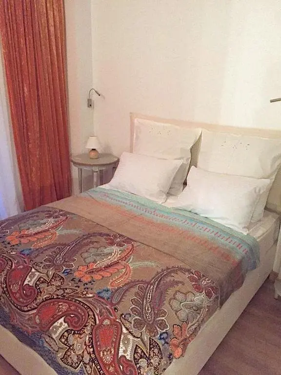 Тбилиси: Brand New Studio Apartment in the Center