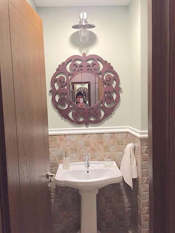 Тбилиси: Brand New Studio Apartment in the Center