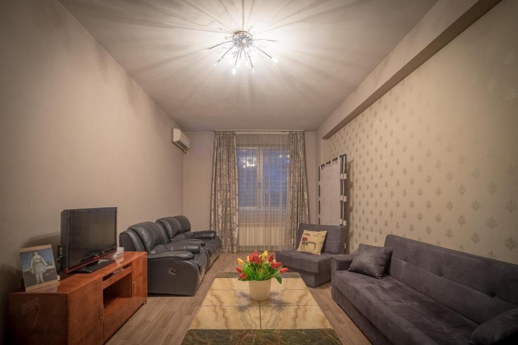 Тбилиси: Apartment on 11th floor/city center