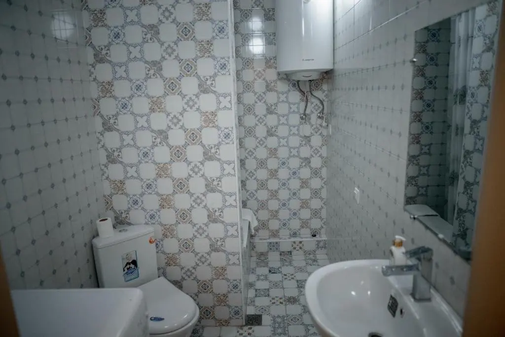 Тбилиси: Huge Newly Renovated 3Br In Heart Of Tbilisi