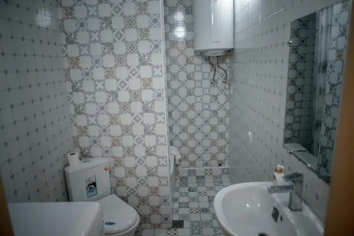 Тбилиси: Huge Newly Renovated 3Br In Heart Of Tbilisi