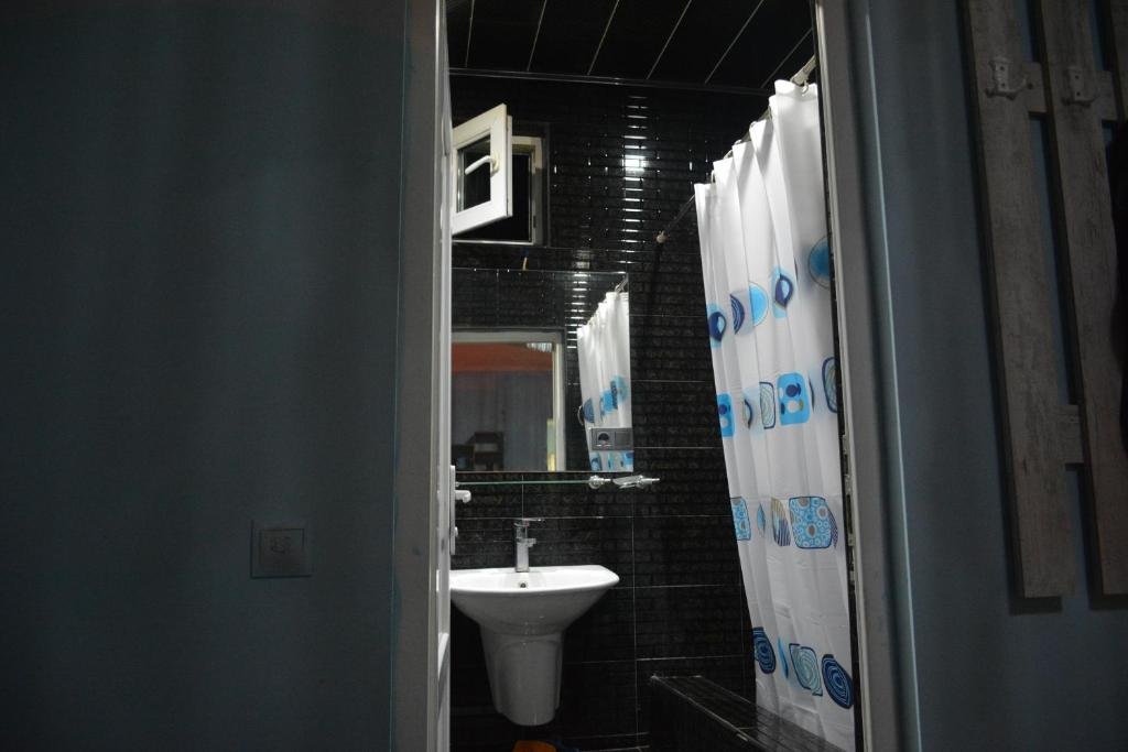Тбилиси: Entire Studio Apt In the Center Of Tbilisi