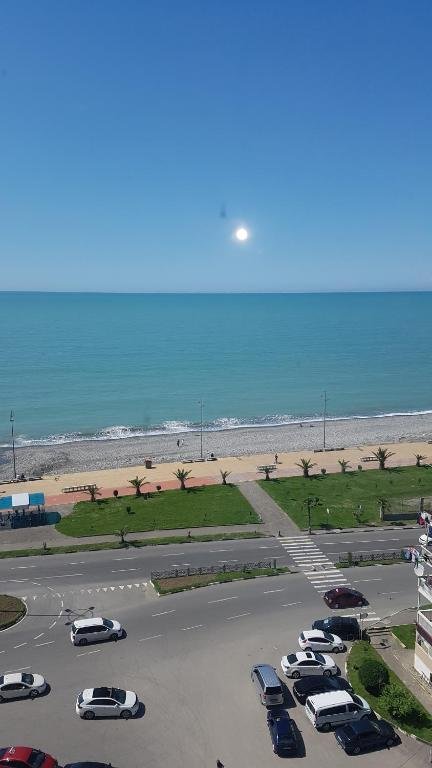 Батуми: apartament riadom moria,, sh,ximshiashvili 49