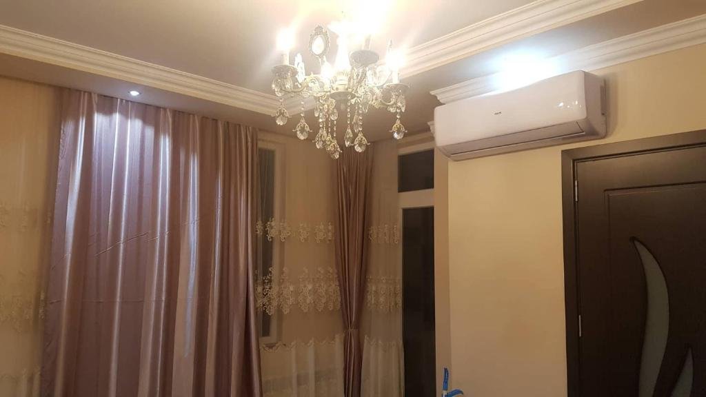 Батуми: apartament riadom moria,, sh,ximshiashvili 49