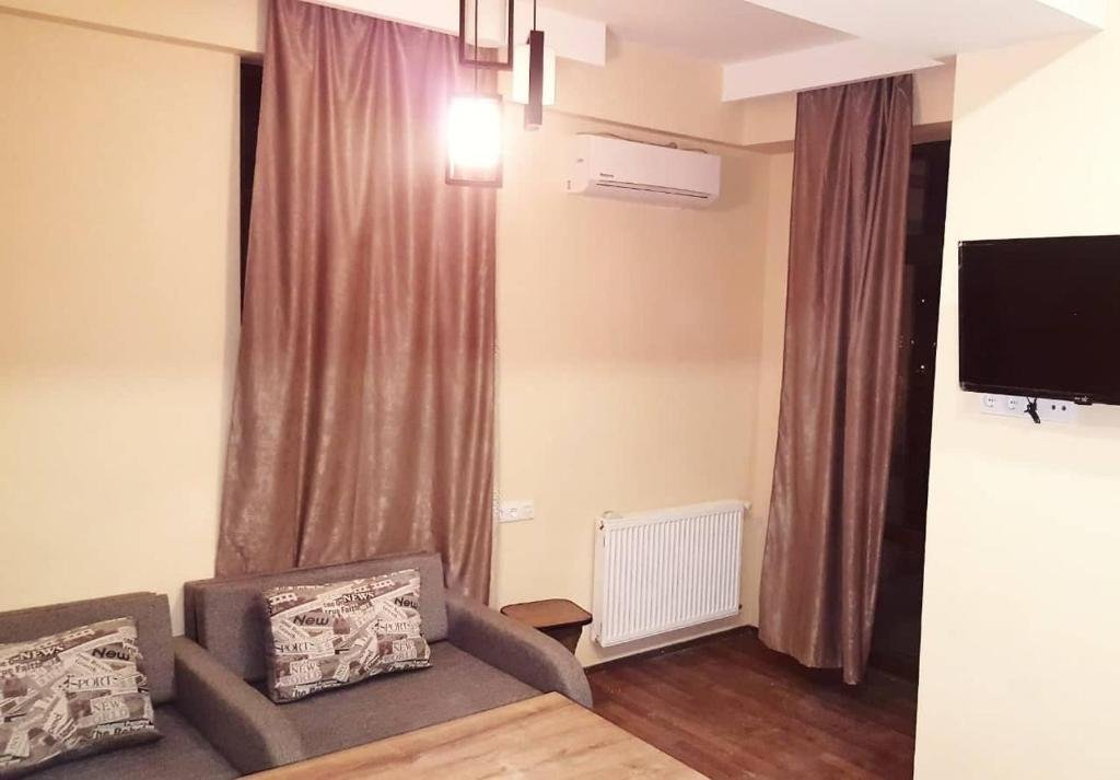 Тбилиси: Apartment for daily rent Tbilisi center 65  Avlabari