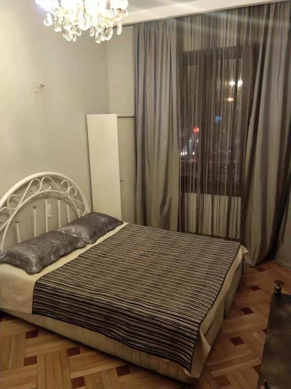 Тбилиси: Merab Kostava Street 44