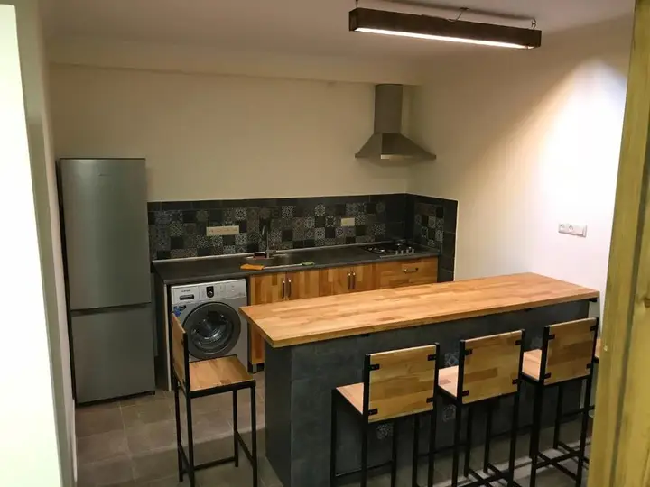 Тбилиси: Ilia Chavchavadze Avenue 37(Z)