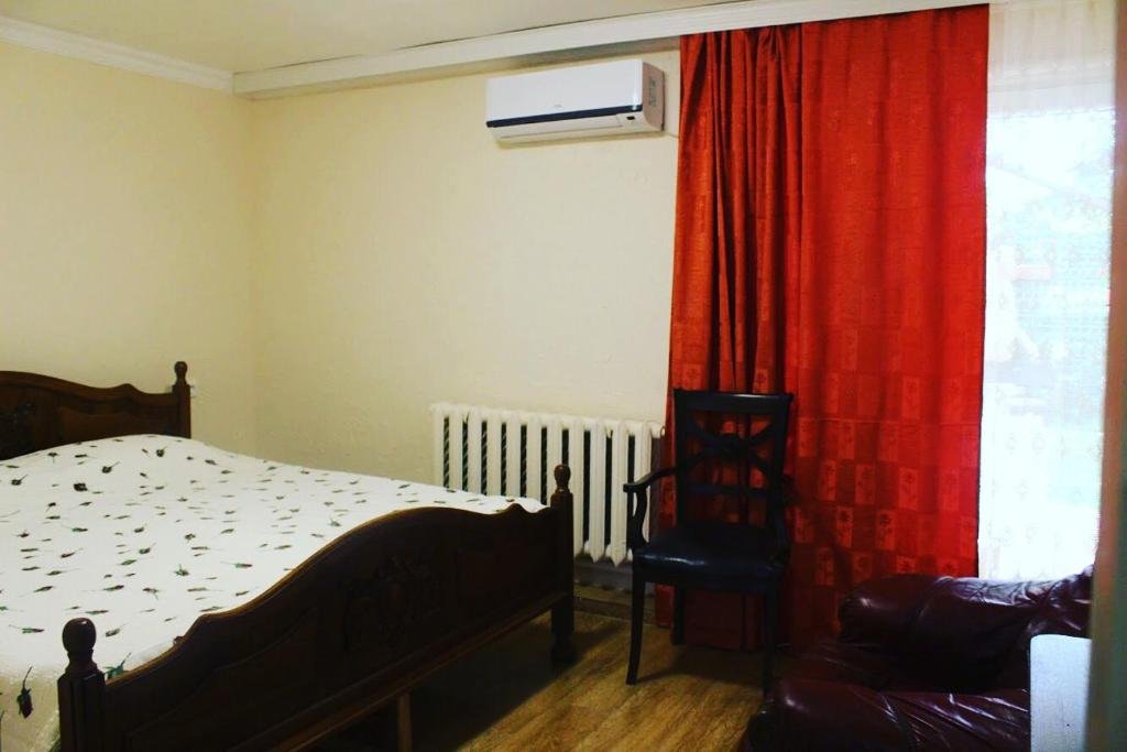 Батуми: Cozy Private Rooms For 4 People Near The Park