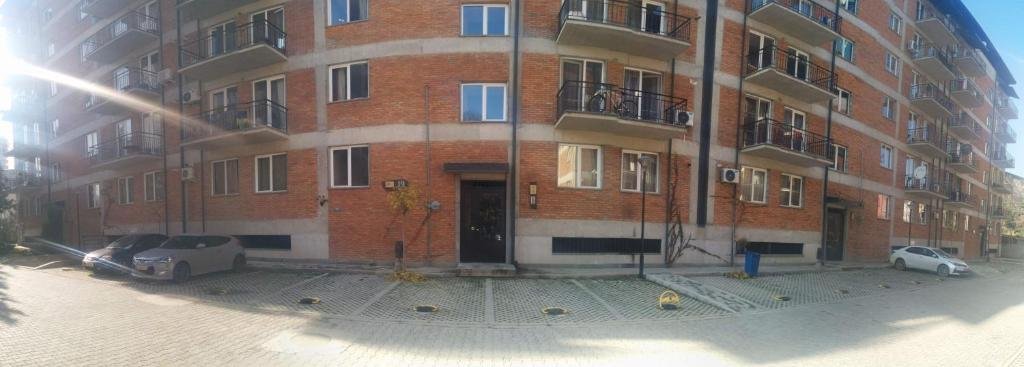 Тбилиси: Georgia, Tbilisi, Politkovskaia st. #3, Building 19, Room 36