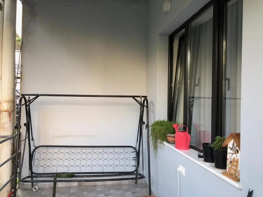 Тбилиси: Cozy Apartment In The Center Of Tbilisi. 140Sq/m