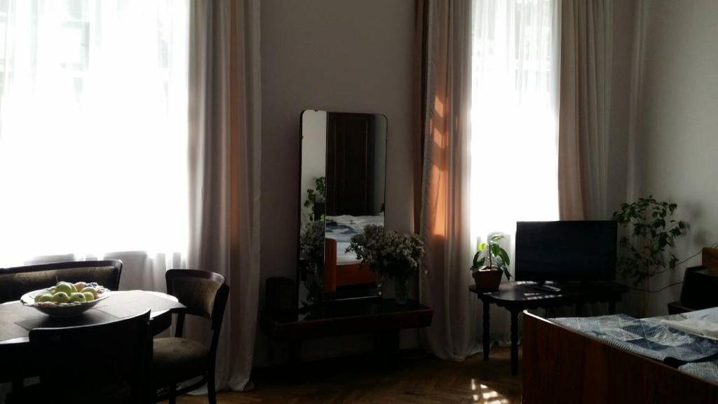 Тбилиси: 63 Merab Kostava Street