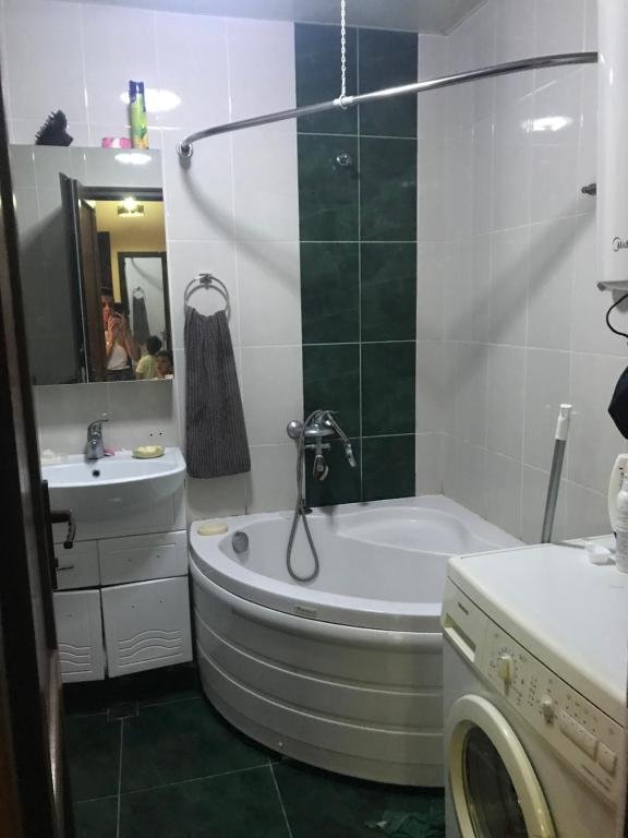 Батуми: Apartamenti on Griboedova 26