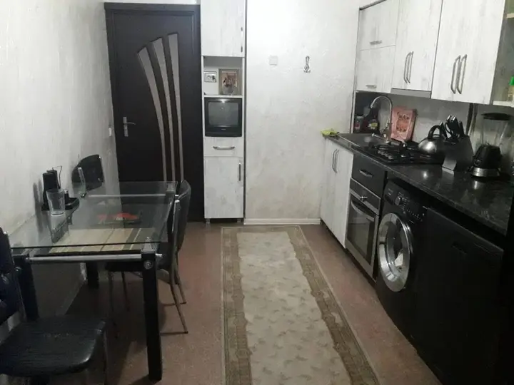 Батуми: 52 Vaja Pshavela Street