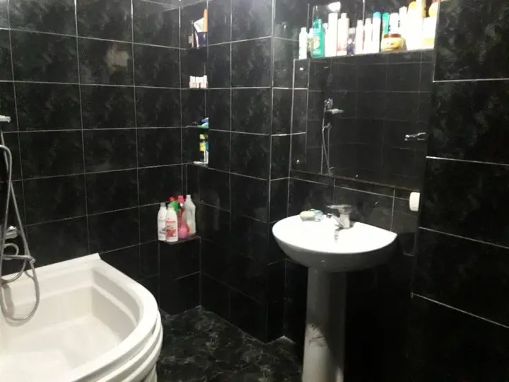 Батуми: 52 Vaja Pshavela Street