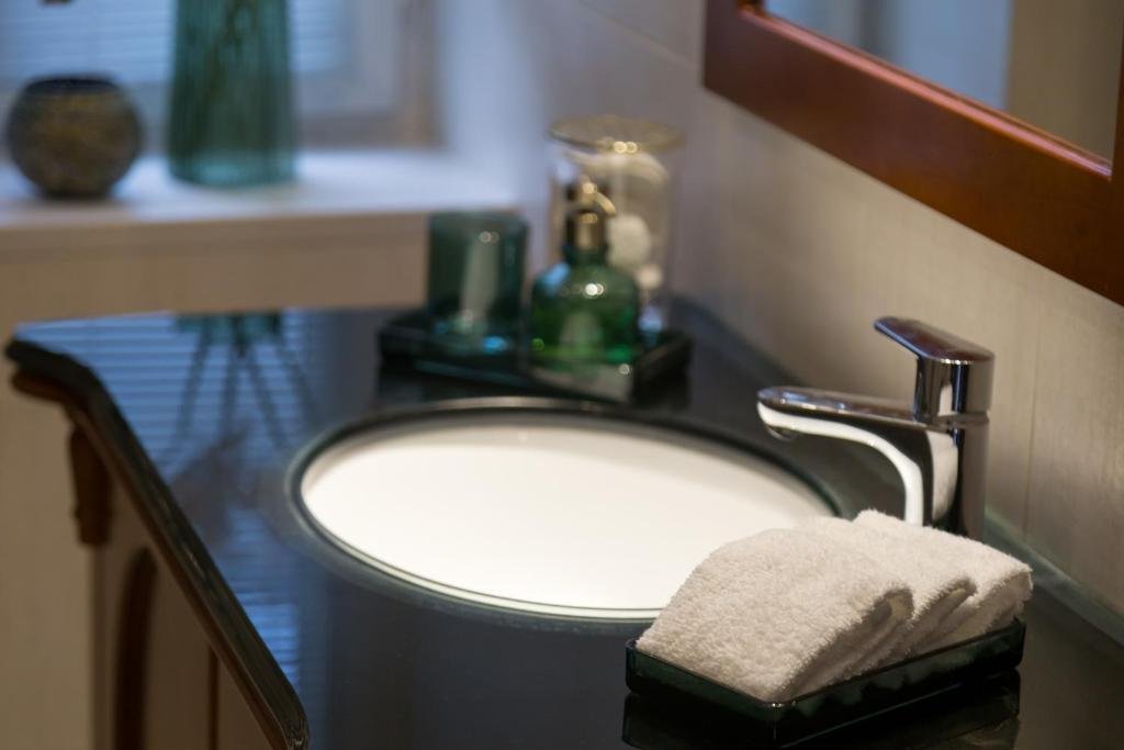 Тбилиси: Modern And Homely 1Bed Apt And Steps Away From Freedom Square And Free Wifi