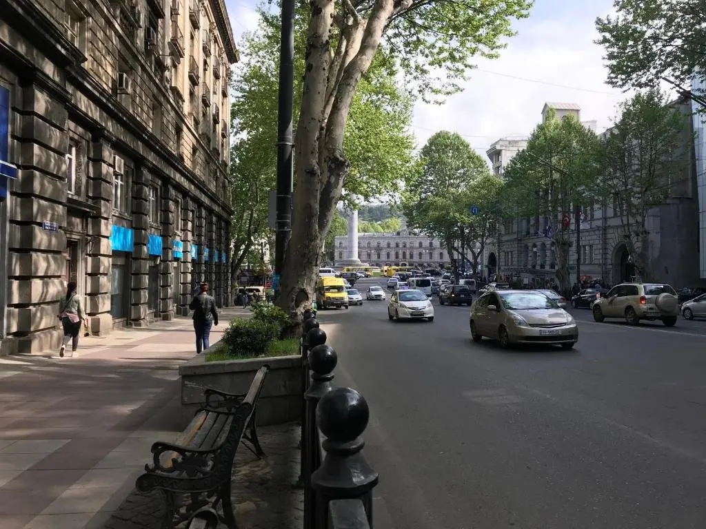 Тбилиси: Modern And Homely 1Bed Apt And Steps Away From Freedom Square And Free Wifi