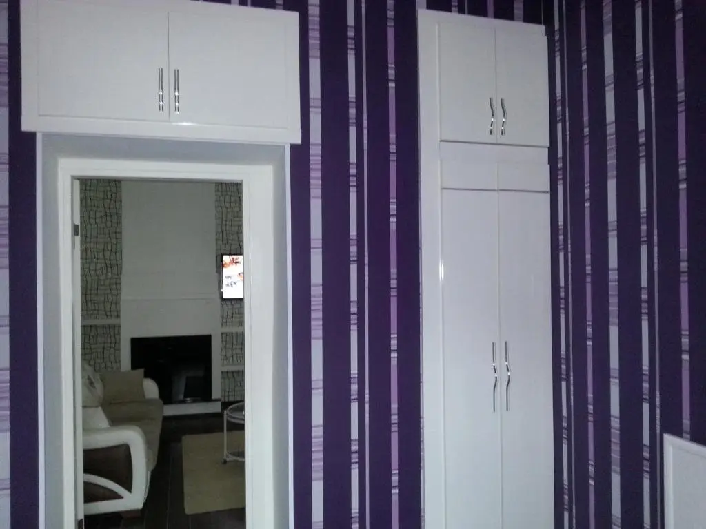 Батуми: Rustaveli Avenue 11, Apartment 9