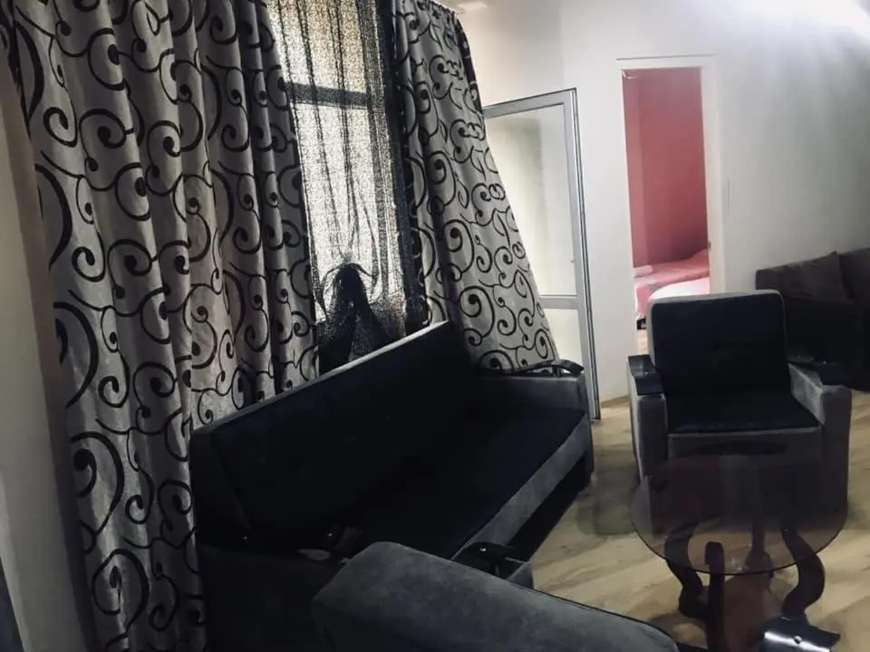 Тбилиси: Tbilisi Street Ketevan Tsamebuli 49