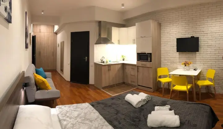 Тбилиси: Flat 43B in old Tbilisi