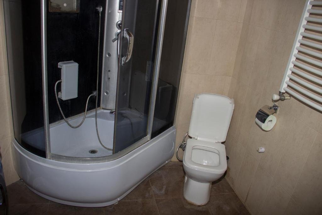 Тбилиси: 7, Merab Aleksidze Street, 4th floor, Flat 12