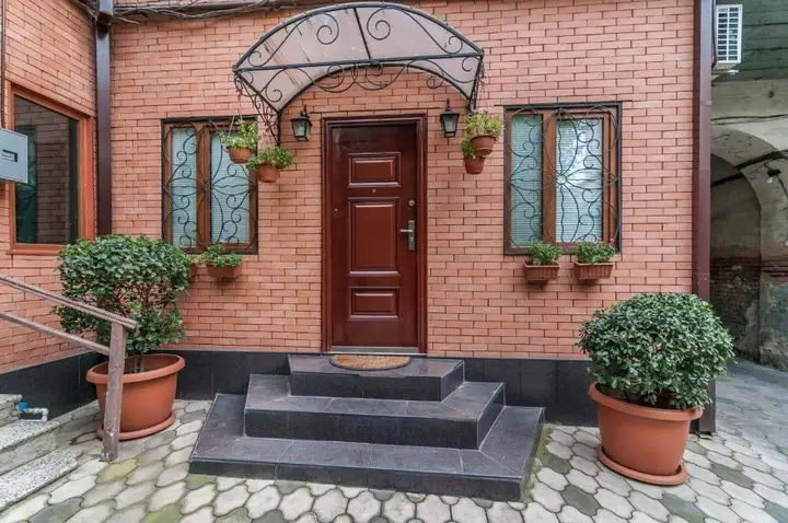 Тбилиси: 89 Mikheili Tsinamdzghvrishvili Street small
