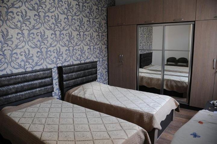 Батуми: Pharnavaz Mepe Street 140, Flat 31