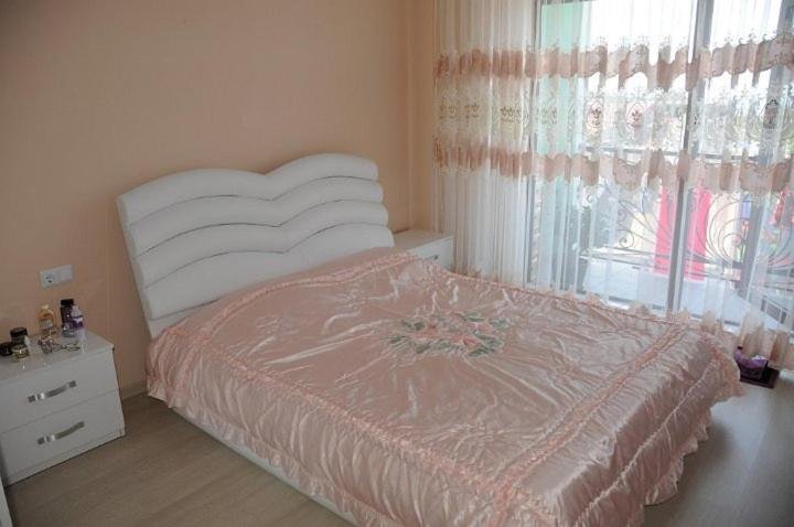 Батуми: Pharnavaz Mepe Street 140, Flat 31