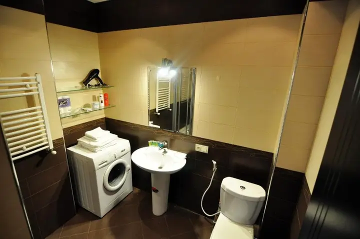 Тбилиси: Serviced Apartment On Rustaveli Avenue 4