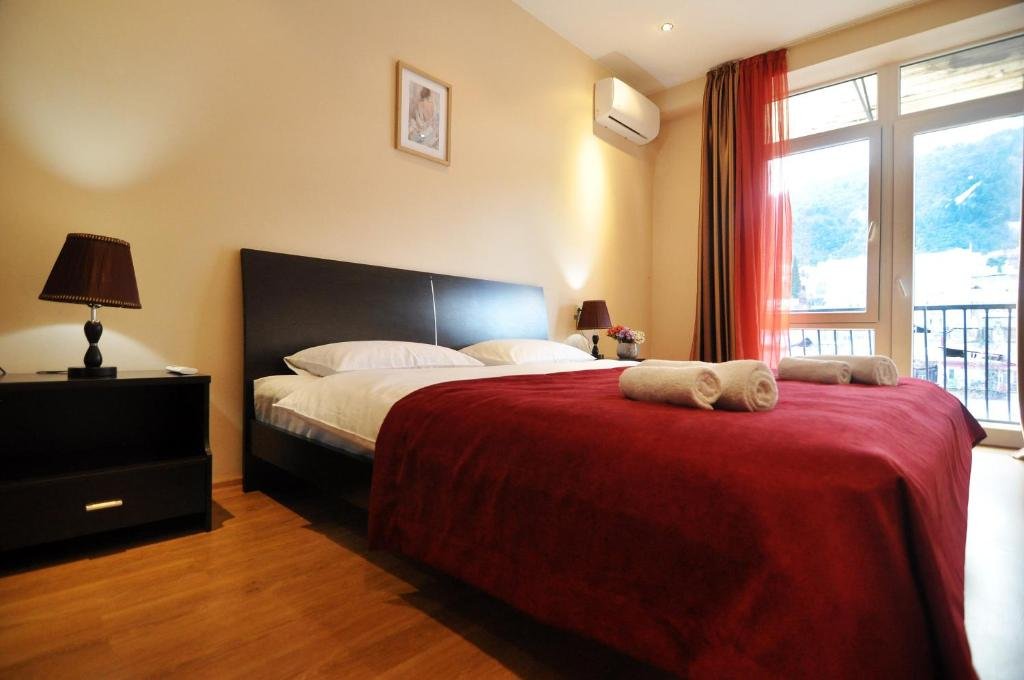 Тбилиси: Serviced Apartment On Rustaveli Avenue 4