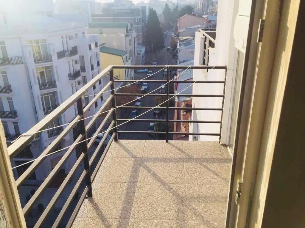 Тбилиси: Sofrom Mgaloblishvili Street N1