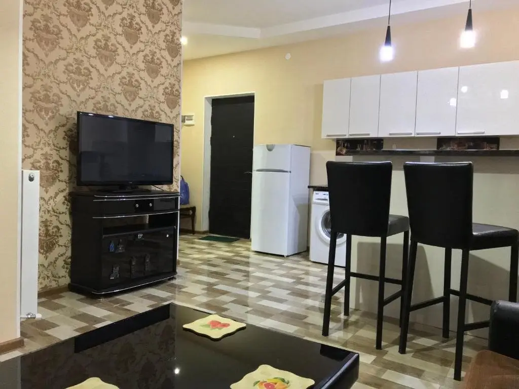 Тбилиси: 87 Akaki Tsereteli Avenue