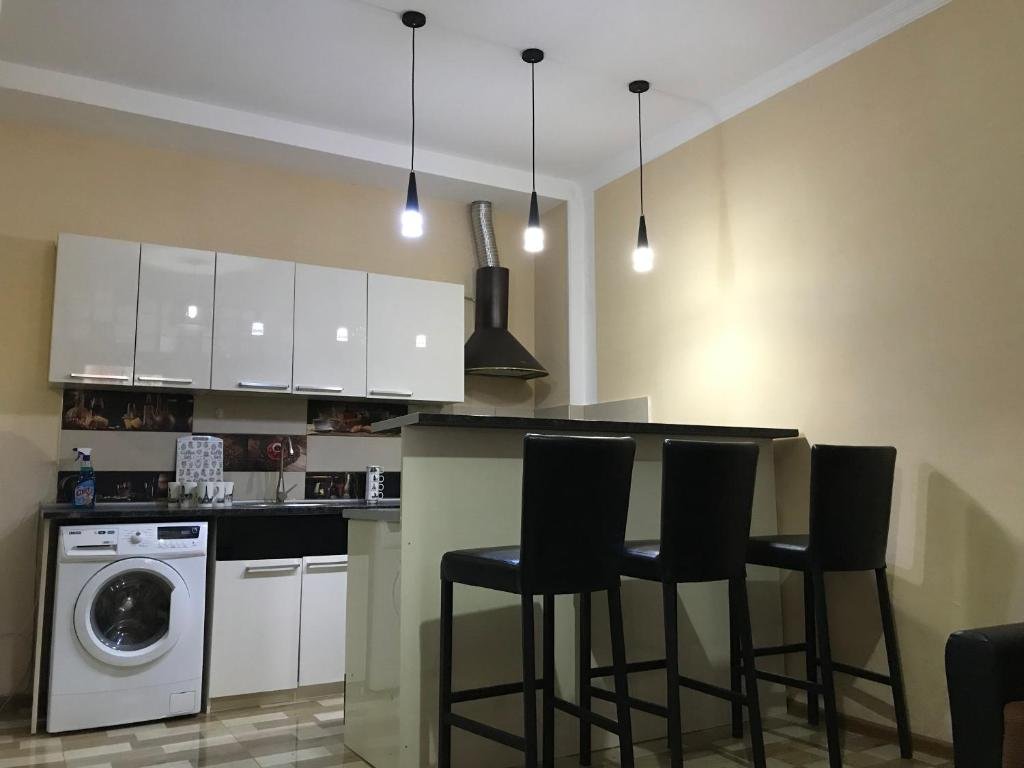 Тбилиси: 87 Akaki Tsereteli Avenue