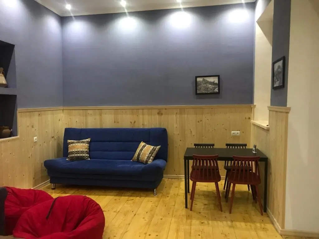 Тбилиси: Abo Tbilieli Street Appartement 6