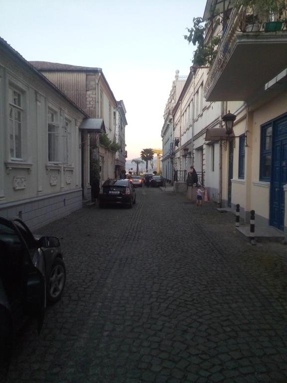 Батуми: Apartment on the Street Saiatnova #10