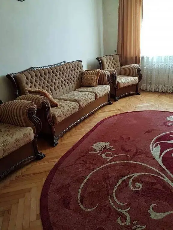 Батуми: Home At Delphinarium