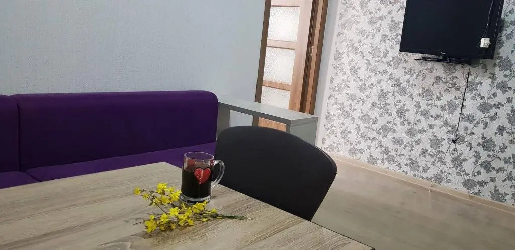 Тбилиси: Ivane Javakhishvili Street N 109 Konstitucia Street N7