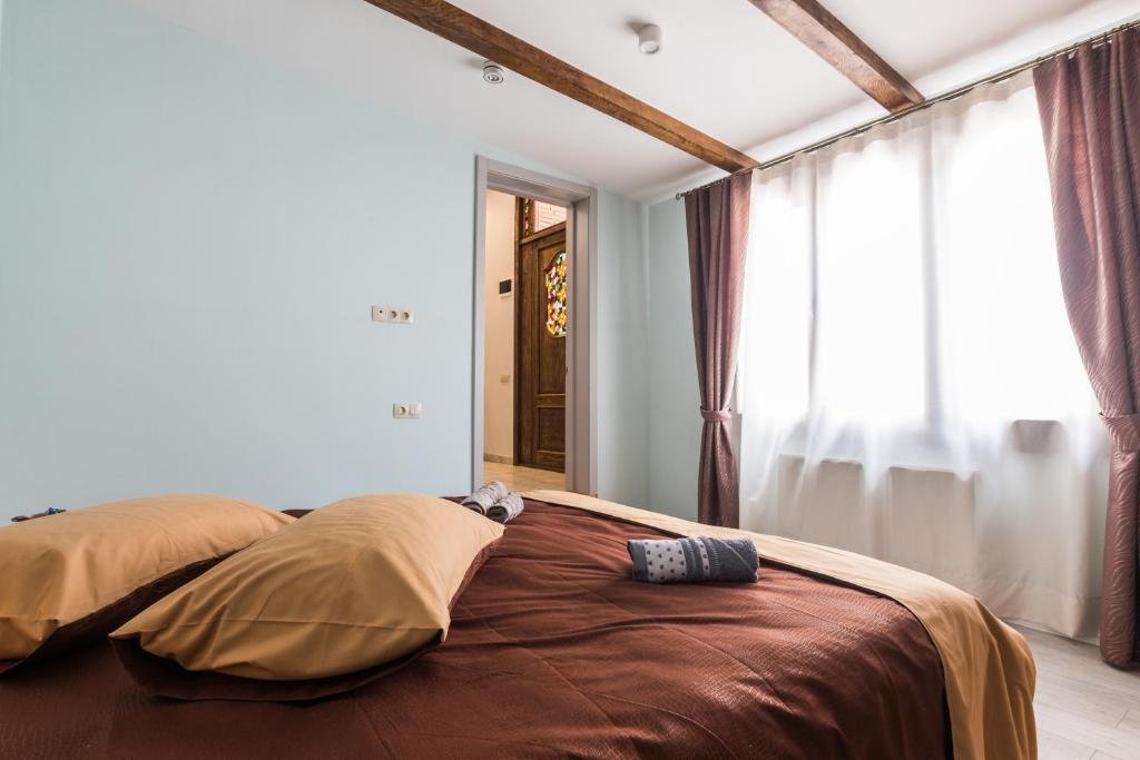Тбилиси: Designer apartments in old Tbilisi - near “Fabrika”