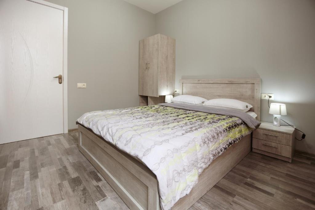 Тбилиси: Hosthub 2Br Apartment Heart Of Tbilisi
