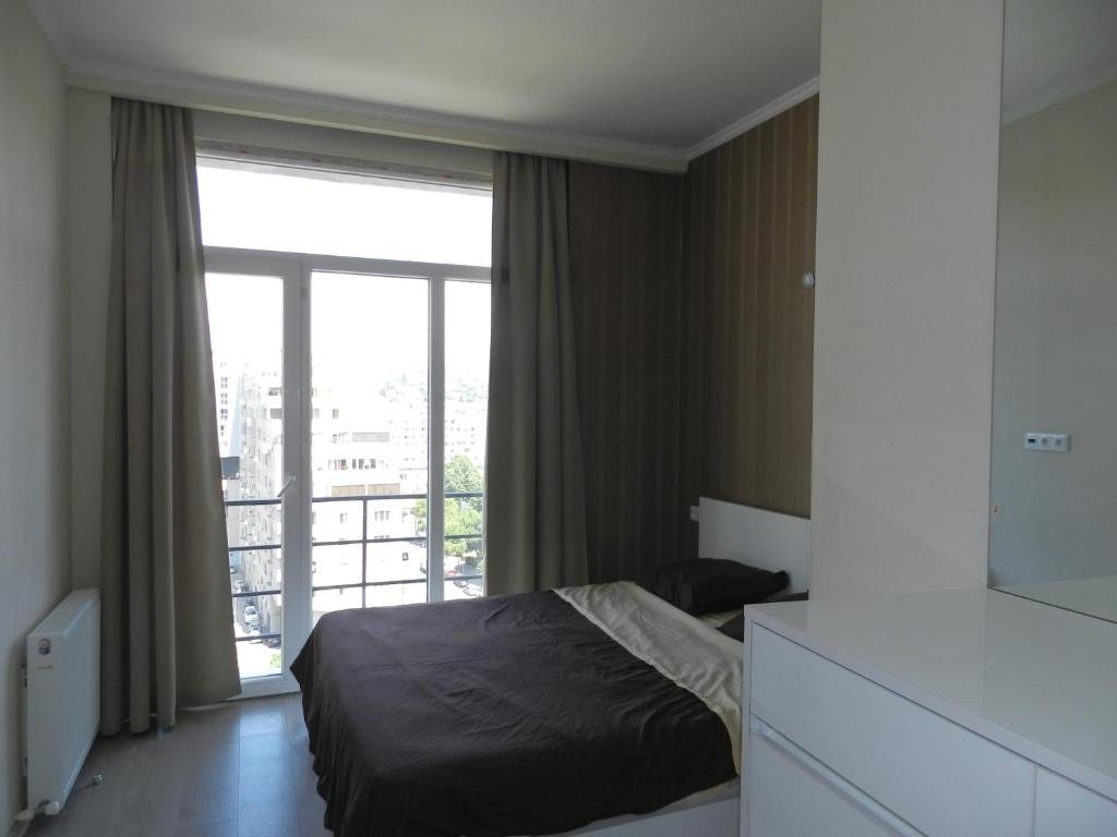 Тбилиси: Cozy Light Apartment at Bochorma