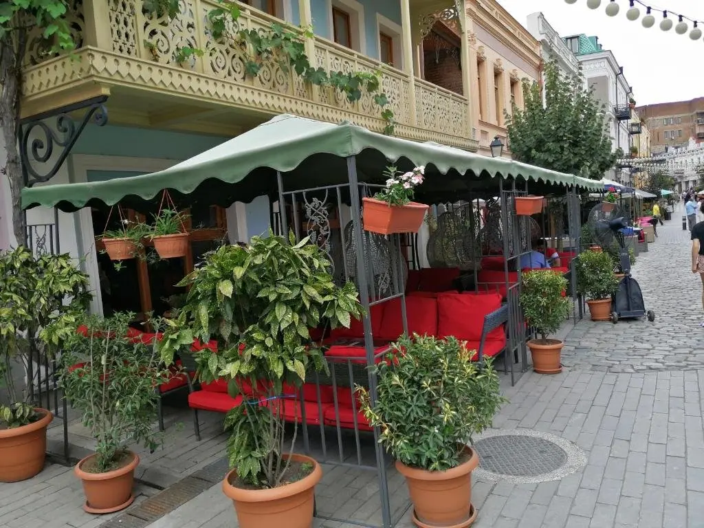 Тбилиси: Deluxe apartment Davit agmashenebeli avenue N 45