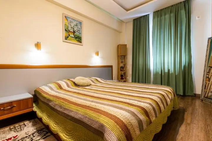 Тбилиси: Happy 4bedroom apartment in old Tbilisi