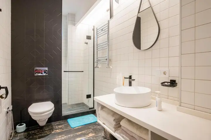 Тбилиси: Happy 4bedroom apartment in old Tbilisi