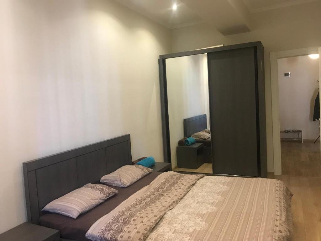 Тбилиси: Archil Tsagareli St 41 Apartment