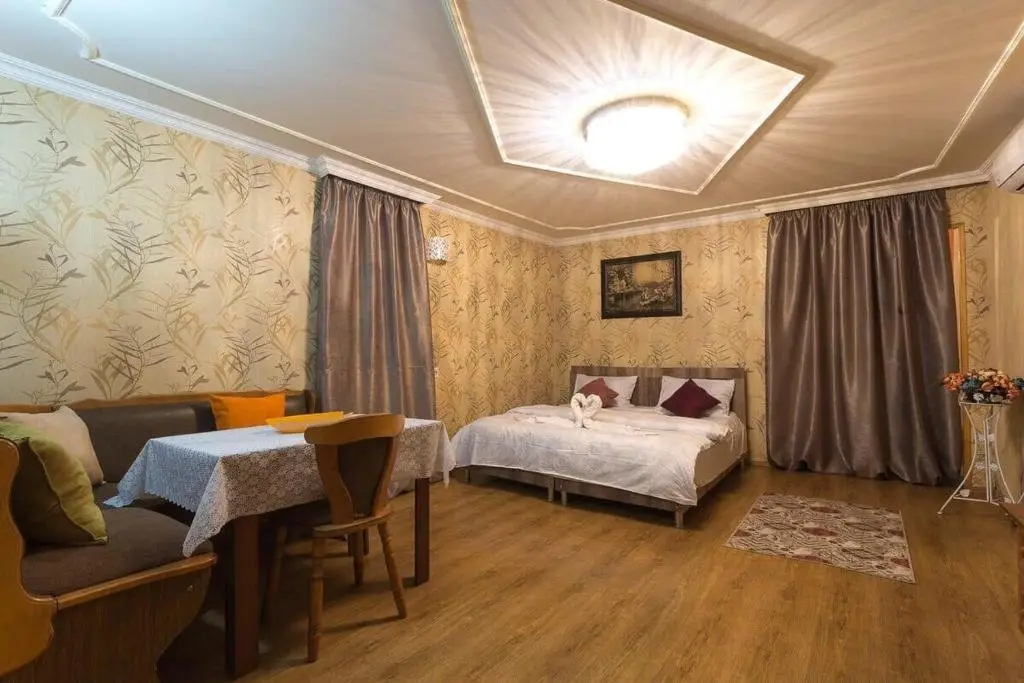 Тбилиси: Amaghleba Street No. 23 Apartment