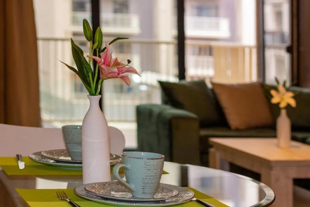 Тбилиси: Cozy And Bright 2 bedroom Apartment in Saburtalo Tbilisi