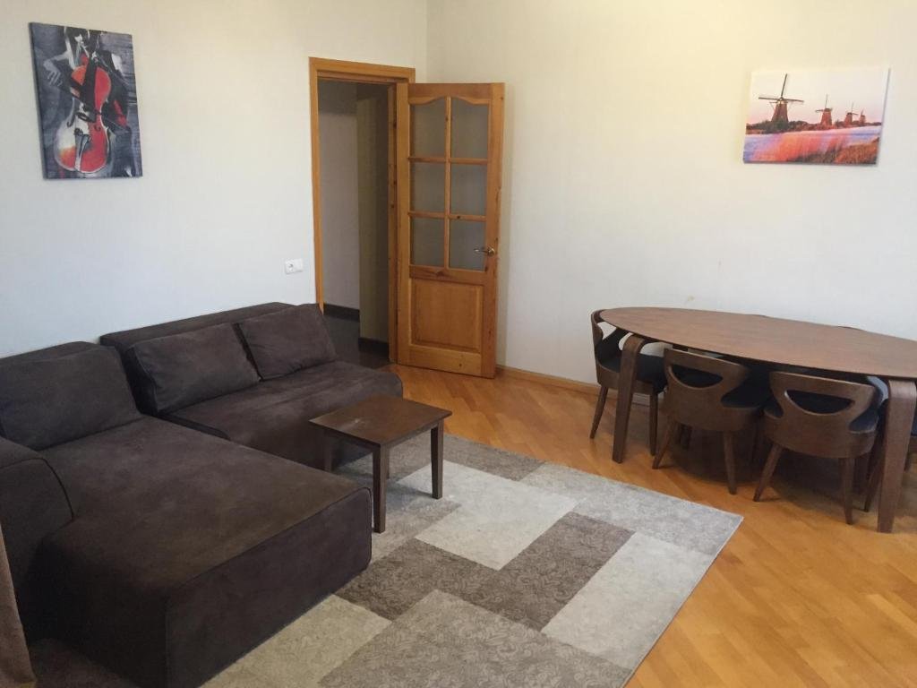 Тбилиси: Comfortable 1 Bedroom Apartment at Saburtalo