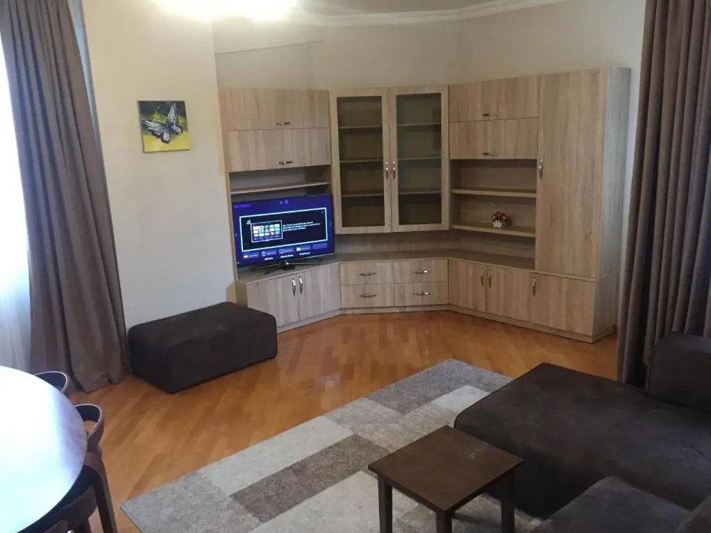 Тбилиси: Comfortable 1 Bedroom Apartment at Saburtalo