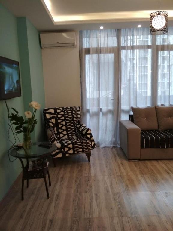 Батуми: Apartment on Kobaladze 8A, 680