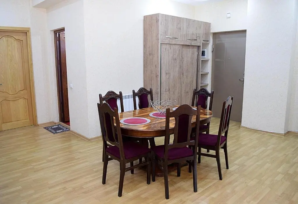 Тбилиси: Apartments Near Holiday Inn