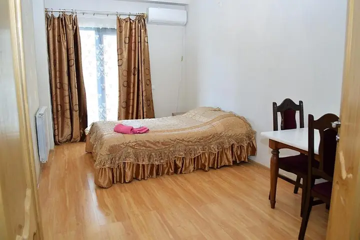 Тбилиси: Apartments Near Holiday Inn